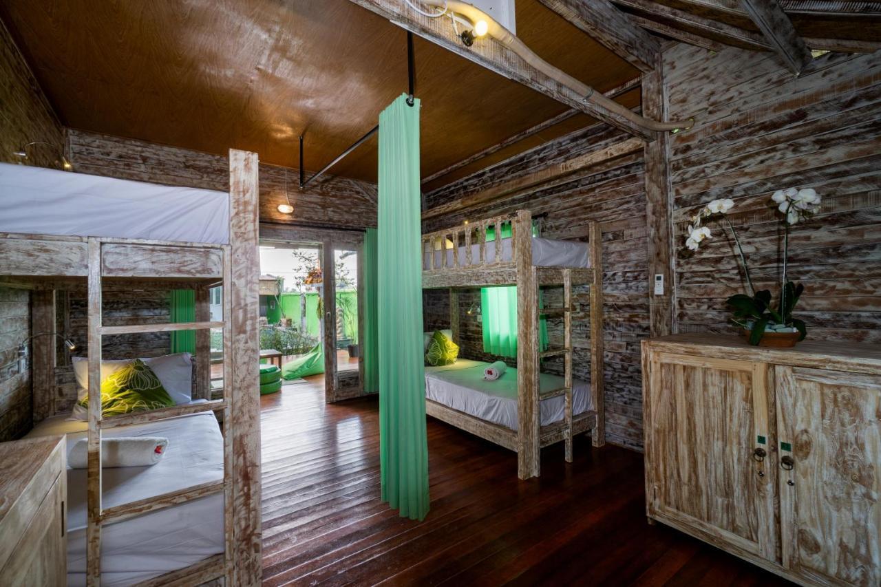 The Green Groves Hostel Nusa Lembongan  Luaran gambar