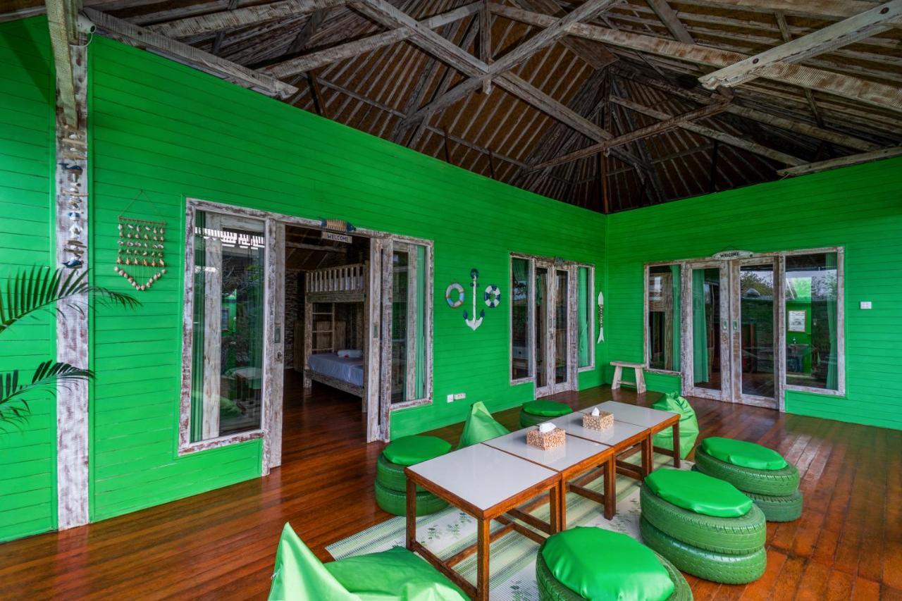 The Green Groves Hostel Nusa Lembongan  Luaran gambar