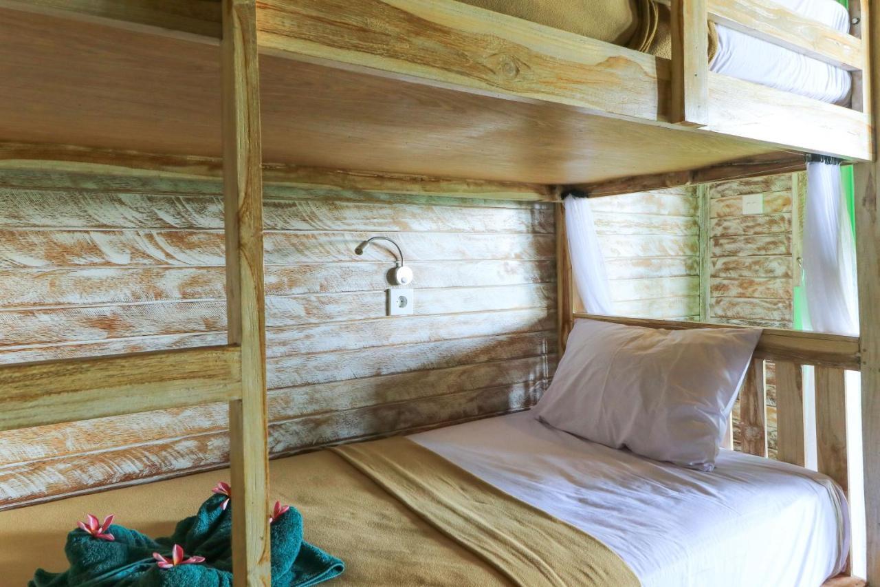 The Green Groves Hostel Nusa Lembongan  Luaran gambar